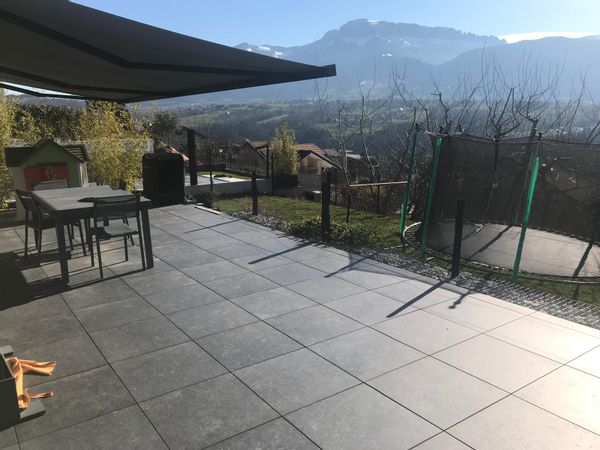 La demie-maison de Clement et Claire au calme avec vue