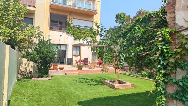 Family home in the center of Girona