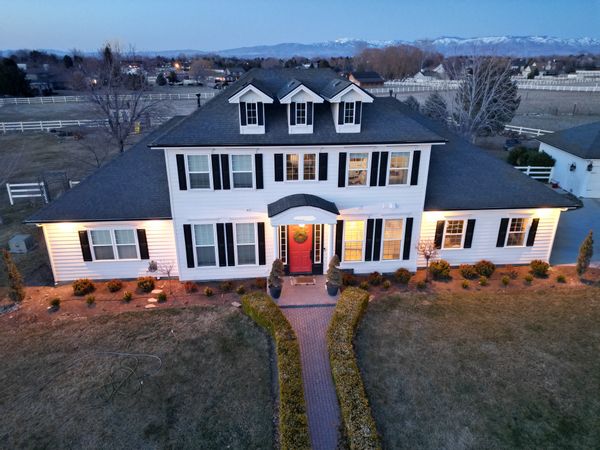 La maison de Rob and Jenna