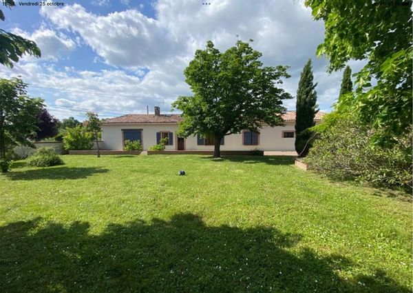 Notre maison, ancienne fermette viticole au bord des vignes du frontonnais