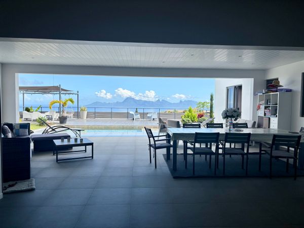 Maison vue panoramique MOOREA avec piscine