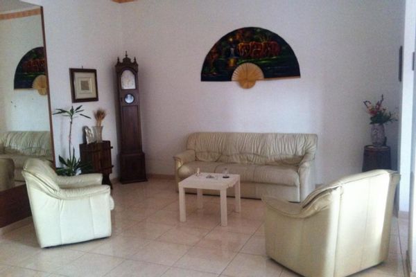 Ester's house
