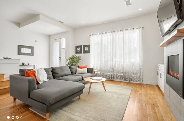 Walkable Modern Townhome - Close to everything!
