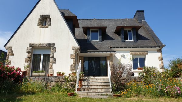 Family apartment on the ground floor of a house in Morbihan