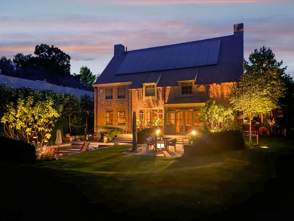 Villa familiale luxueuse avec piscine et jardin, proche de Gand – Idéale pour explorer la Belgique