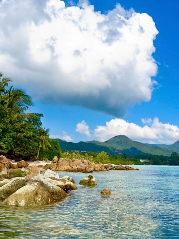 Chaa Beach House,ON beach  7DAY MIN , 1Bdrm, huge shaded deck, highly desired 
Sri Thanu Koh Phangan