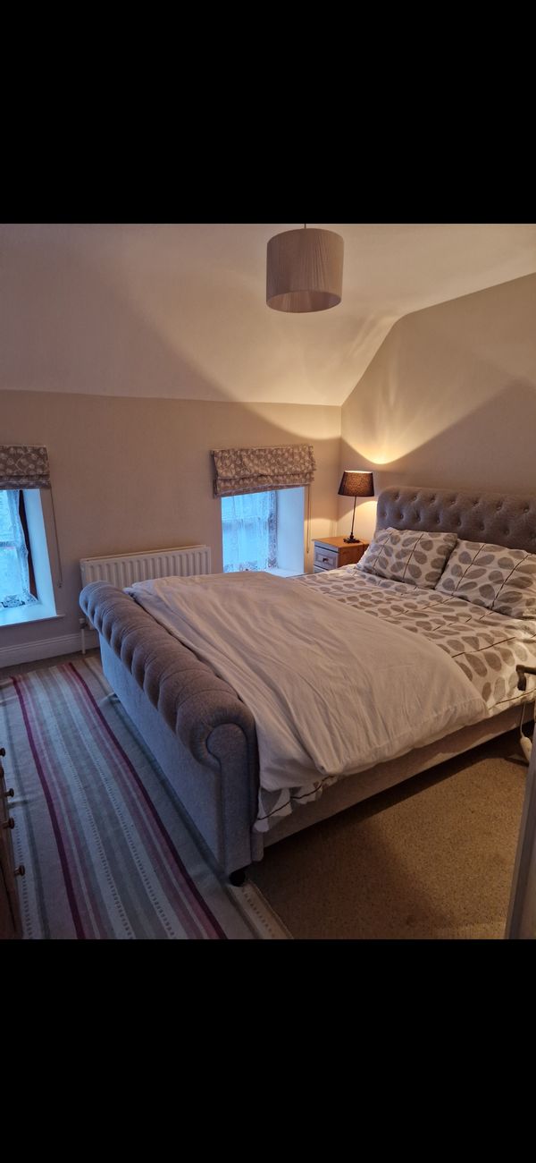 Stacey's private room