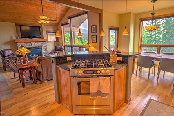 Duplex with mountain views