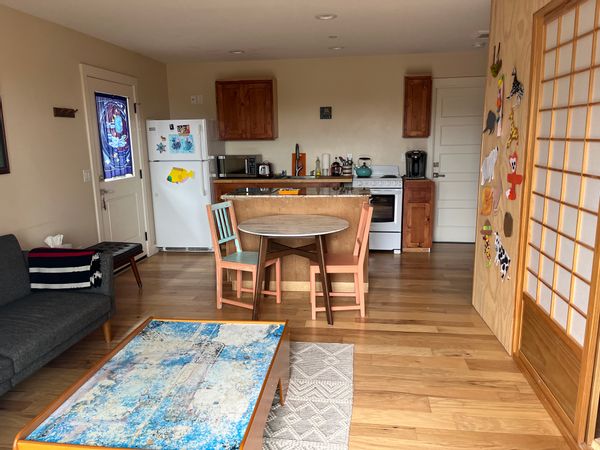Cali Casita - 1bed/1bath on 1 acre. Walk to bay.