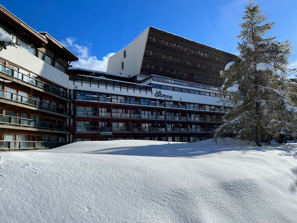 The Pearl of Arcs 1600