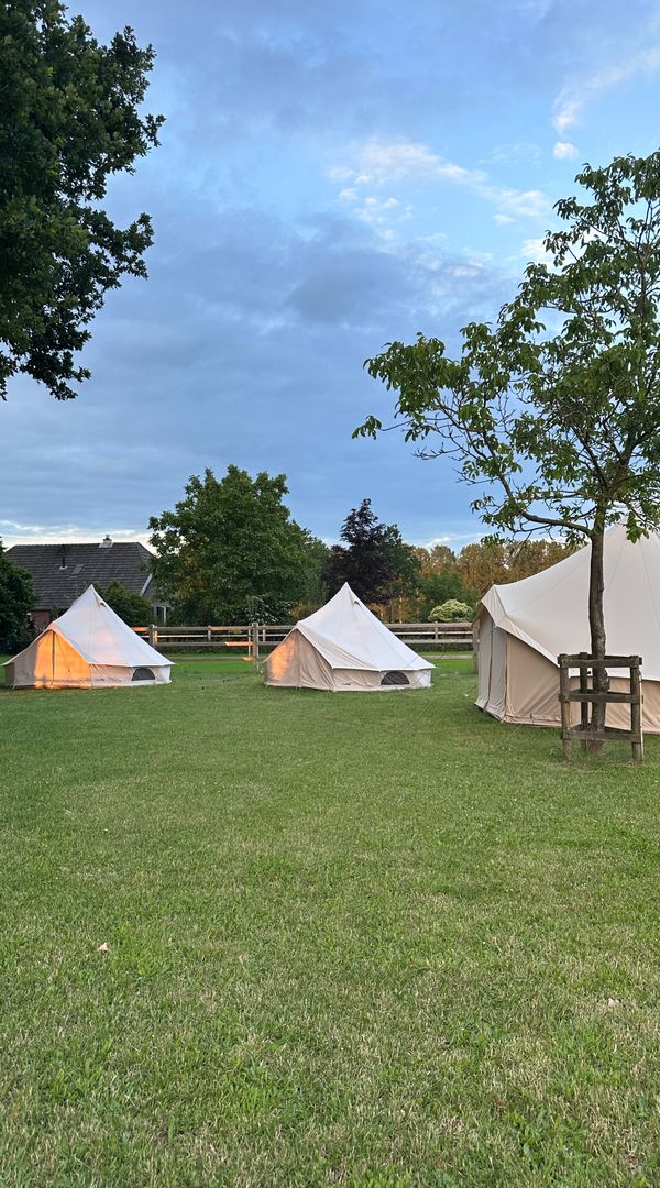 Beautiful bell-tent with your own kitchen and bathroom