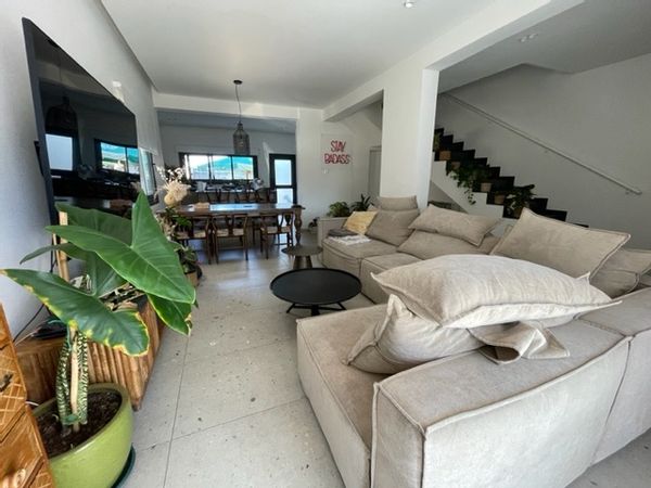 Anna’s house