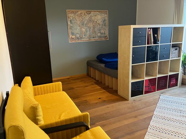 Private room and bathroom close to S-Bahn