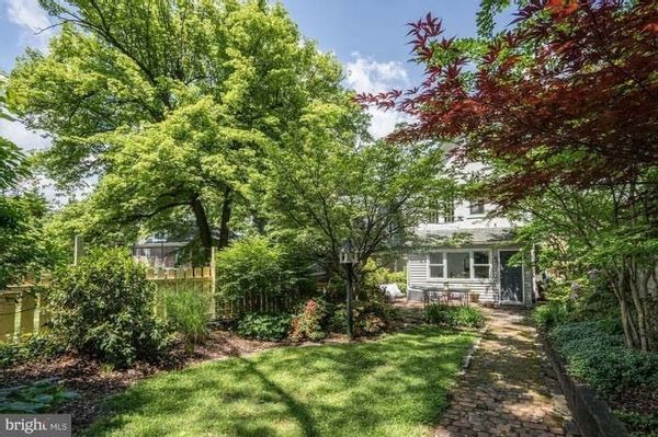 Lovely family home in wooded neighborhood