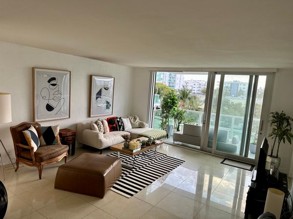 Miami Beach SOLO Traveler’s Apt (only ONE PERSON CAN STAY)