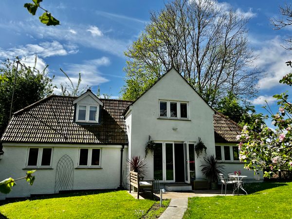Spinners Welle House - a 3 bedroom house in the English countryside, close to the Cotswolds