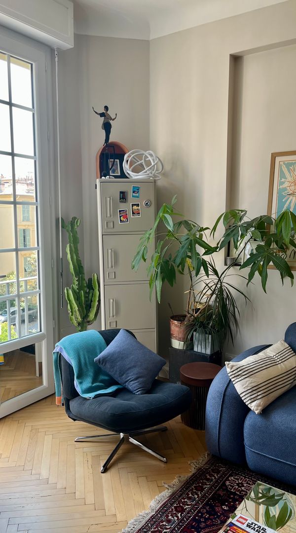 Art déco flat in a traditionnal area in the City center of Nice