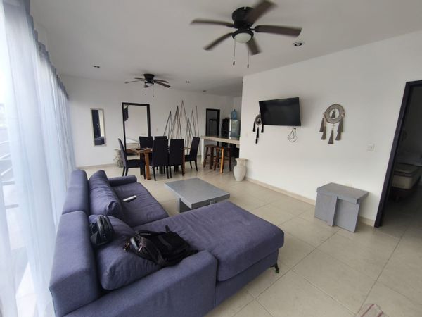 Jaime y Marianas hus