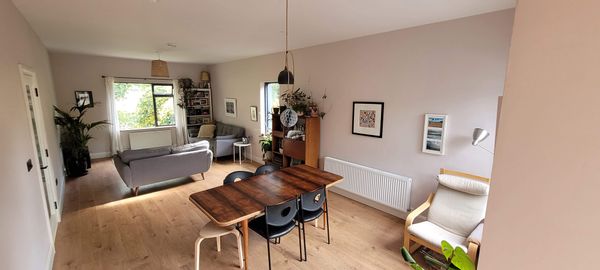 Large modern house in queit are close to city