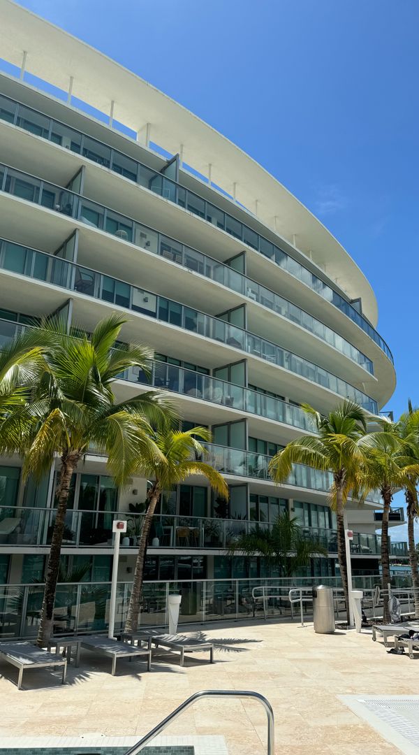 Miami Beach Boutique