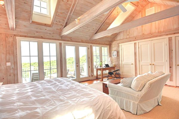 Chilmark Home, Sunset Water Views!