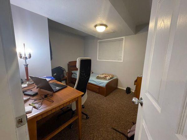 Rez's house
