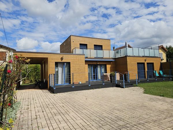 Modern Family Home 25min Paris ☀️ Garden, BBQ & direct train