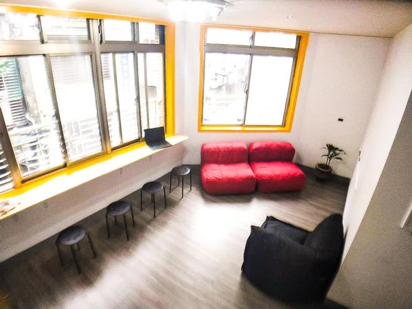 Sinyee's private room