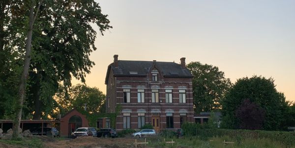 Manon's house