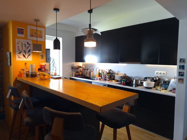 Architect-designed apartment in a green area close to the centre of Athens