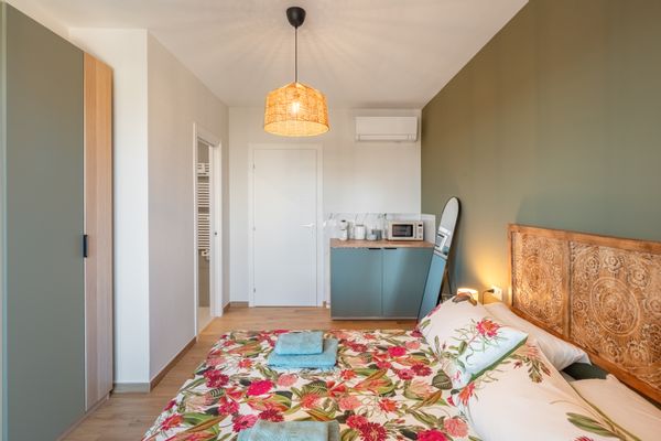 Spacious Seaside Room and Livingroom with Kitchenette, Balcony & Private Bathroom – Salerno, Italy