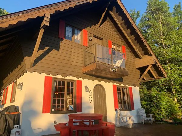 Julie's cabin with hot tub on the mountain near Quebec Canada