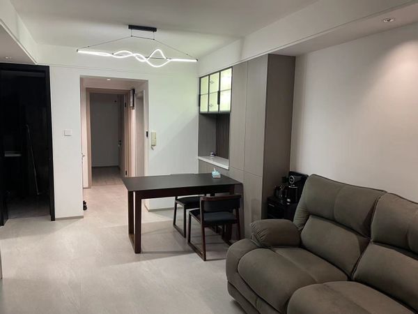Rongrong's house