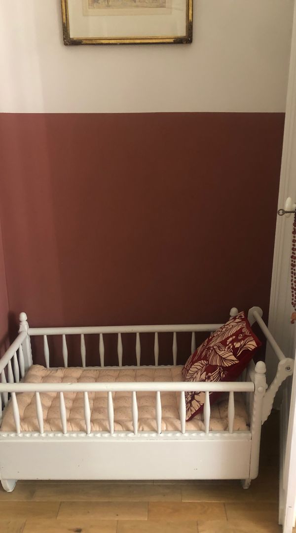 Authentique 1930 au centre ville de Roubaix, à 5 mn à pied du musée La Piscine et à 15 mn de Lille.