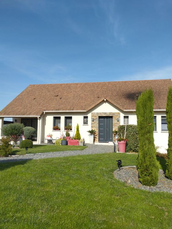 Deux chambres privées dans la maison de Nadine et Éric