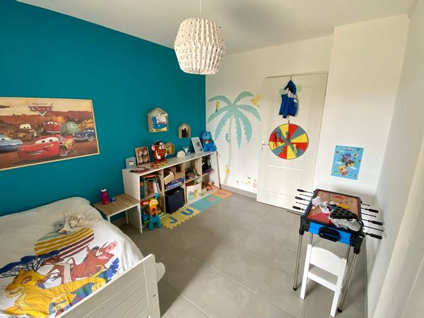 La maison de Celine,  Marie, Jules et June