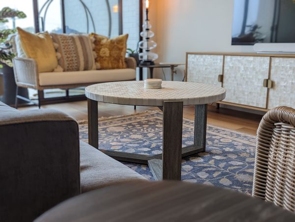 Australia's Sunshine Coast: Spacious and bright, lux unit 200m to beach, restaurants and night life