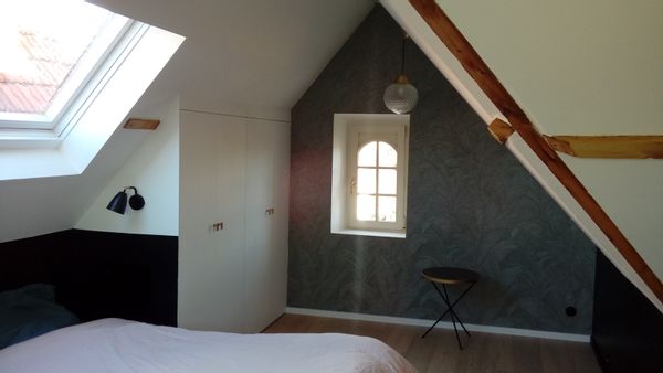 Étage privé avec chambre, salle d'eau et bureau