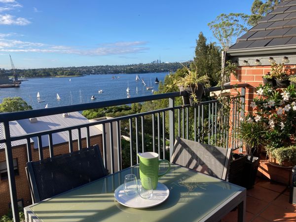 Apartment with Fabulous Views on Sydney Harbour