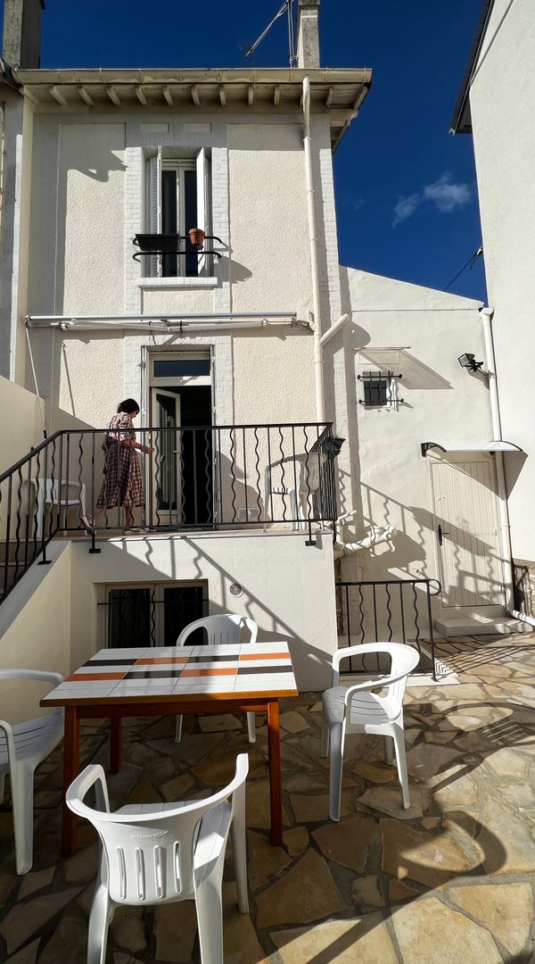 Clara's house