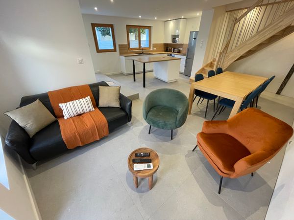 Maison familiale au calme, cœur historique de Blagnac, proche tram et Toulouse