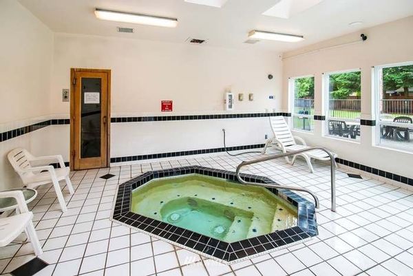 Safe and Convenient Condo