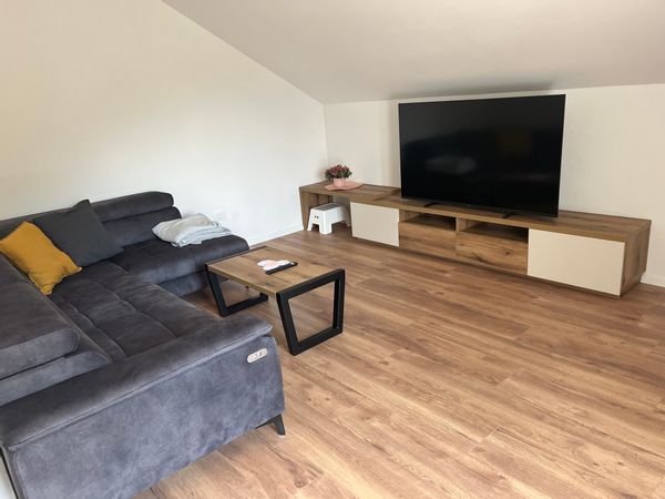 Nuša s Haus
