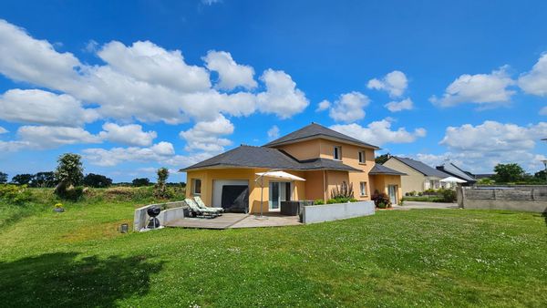 Belle Maison à 15 min des plages et à 5 min du parc d'attraction des 3 curés.