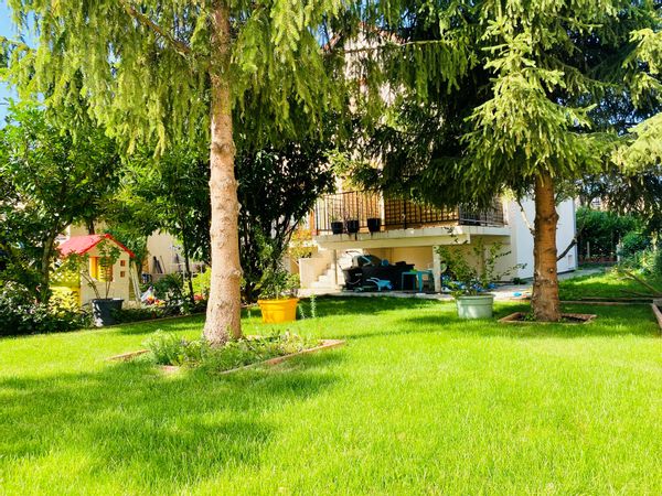 Alexandre's house
