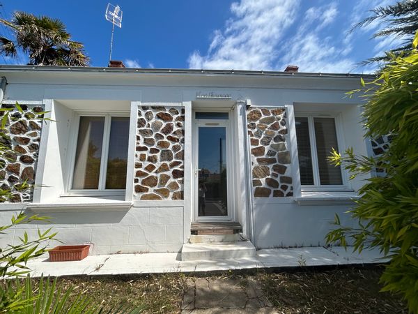 Home in Olonne-Sur-Mer