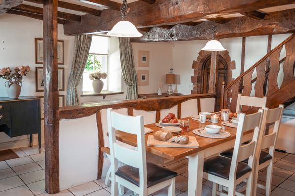 Cosy riverside cottage in the Lake District