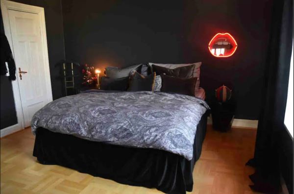 Henriette's house