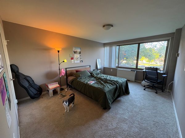 SEE OTHER LISTING: Spacious 1 Bedroom Apartment Minutes from Washington DC