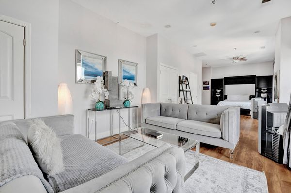 Sleek Studio Downtown Memphis Riverside